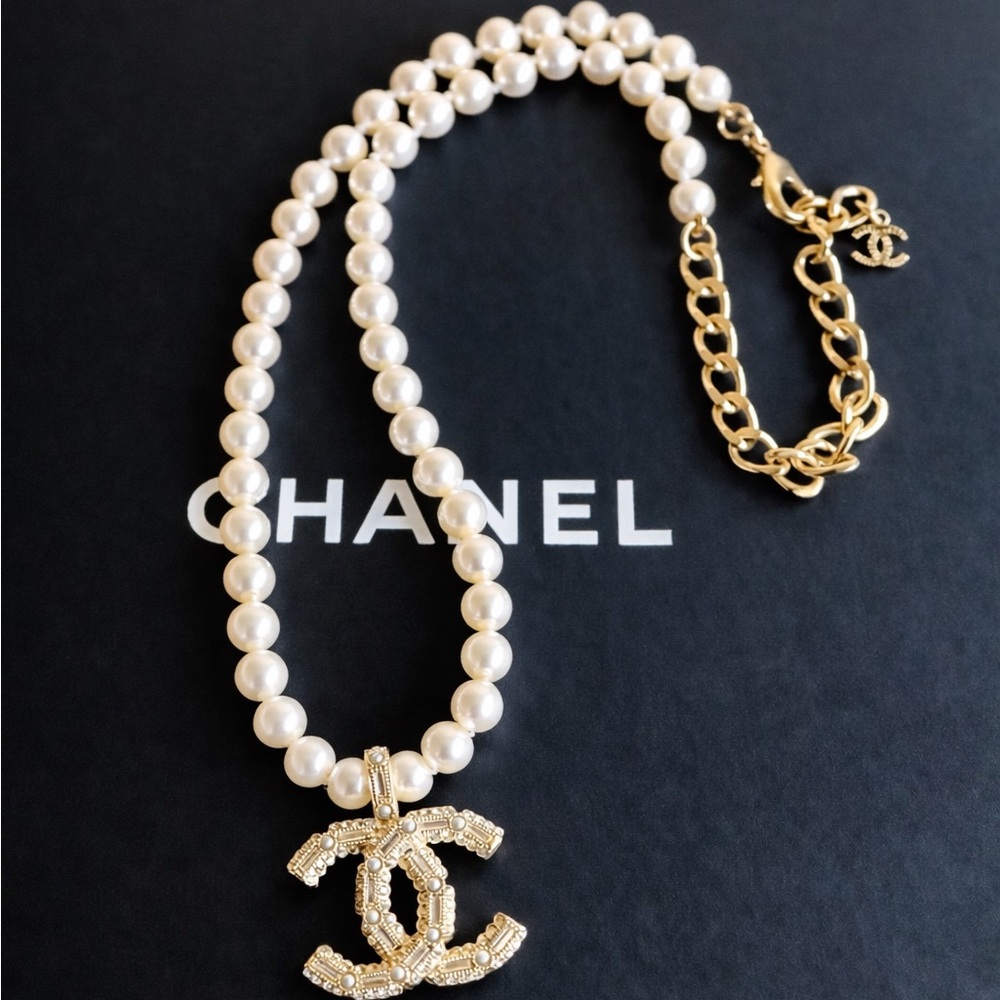 CHANEL Pearl Necklace with Gold Accents